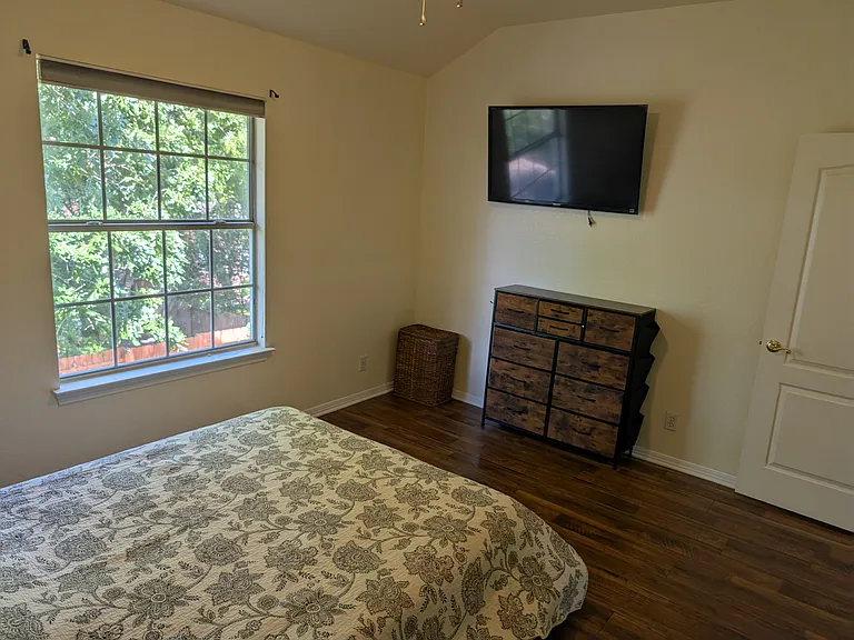 9910 Jasmine Creek Dr — Photo 11