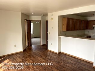 1730 Robin Ave #5, Oshkosh, WI 54902