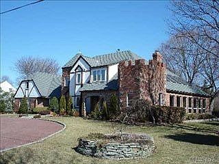 5th image of 190 Lakeview Ave E