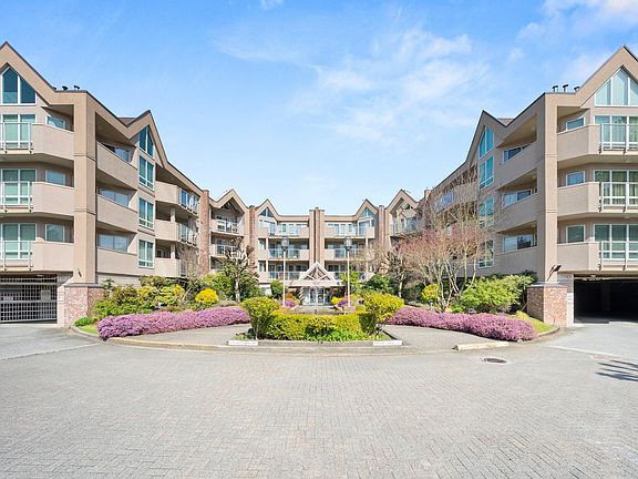 2nd image of 8611 Ackroyd Rd #260