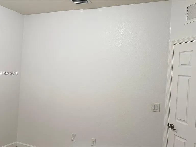 737 SE 37th Pl — Photo 21