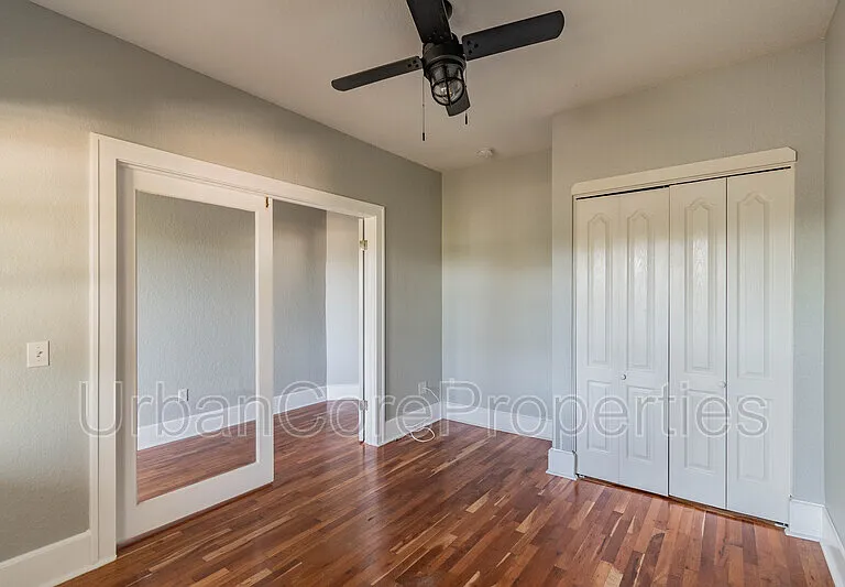 315 7th Ave N #10 — Photo 16