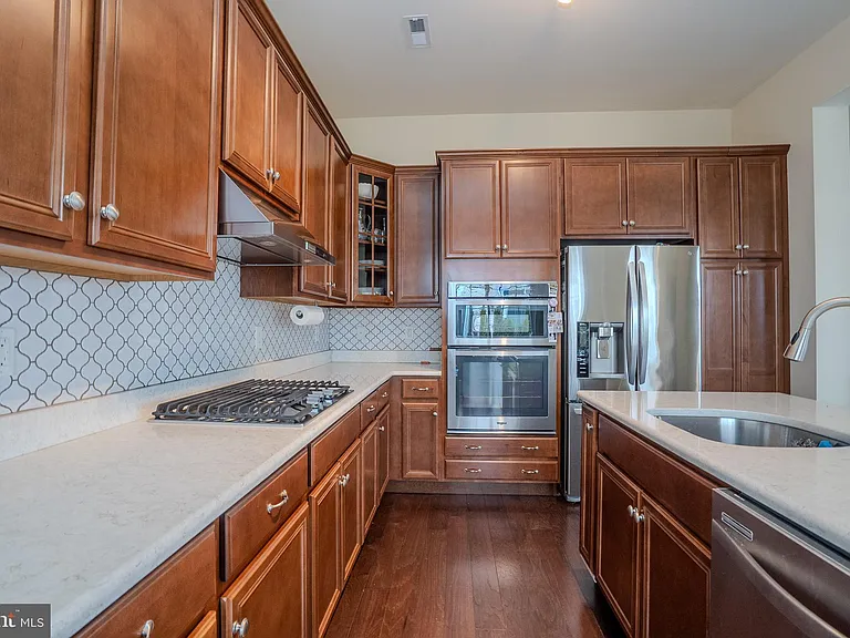 1802 Yearling Ct — Photo 19