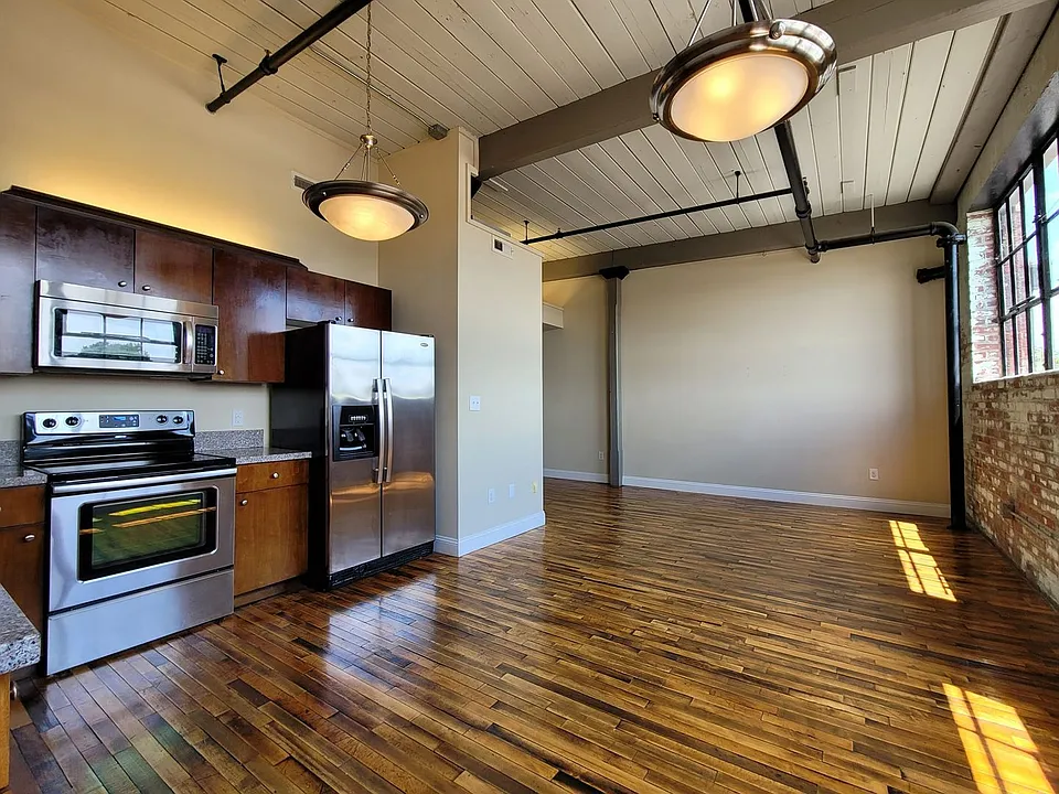 109 N Hayne St #300