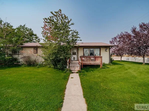 2 S 1000 W, Blackfoot, ID 83221