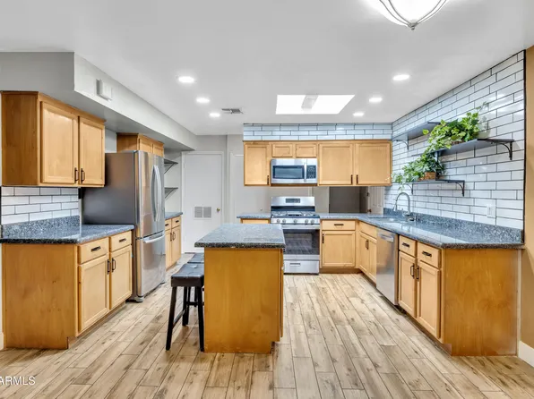 4007 W SOLAR Drive, Phoenix, AZ 85051