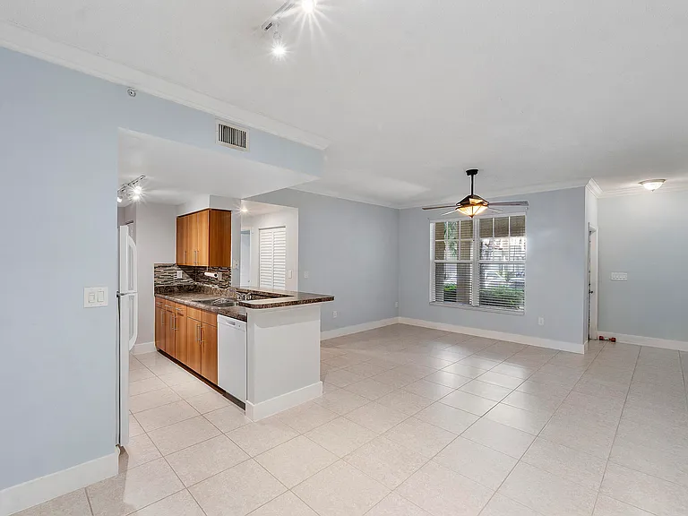 5980 W Sample Rd #104 — Photo 4