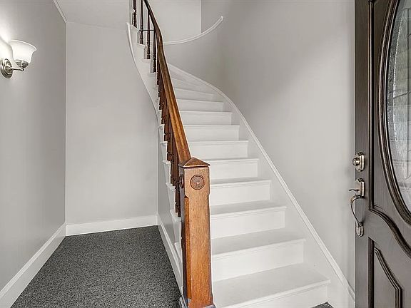 4th image of 140 School St #2