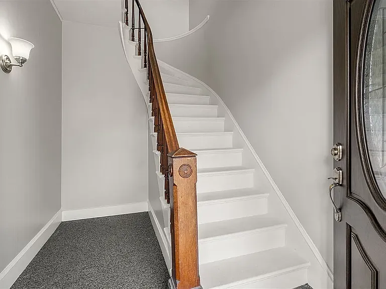 140 School St #2 — Photo 4