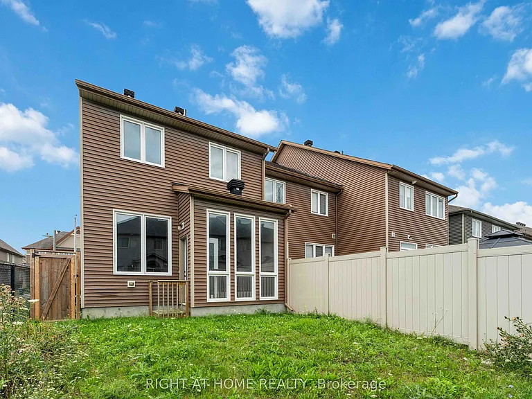 628 Moorpark Ave — Photo 3