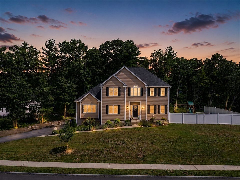 1st image of 377 Rebecca Rd