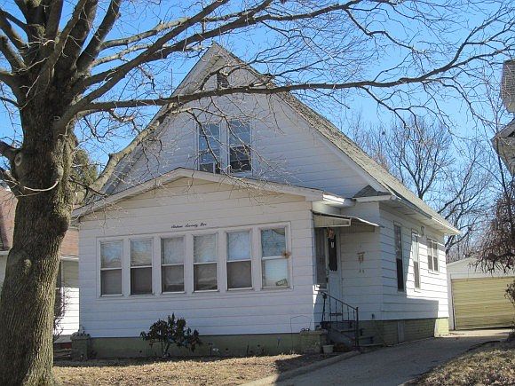 2nd image of 1675 E Johns Ave