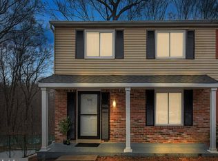 801 Calvert Towne Dr, Prince Frederick, MD 20678