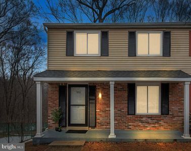 801 Calvert Towne Dr, Prince Frederick, MD, 20678