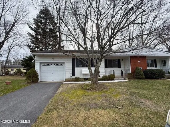 19 B Florida Drive, Whiting, NJ 08759