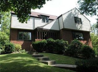 218 Springhouse Ln, Pittsburgh, PA 15238