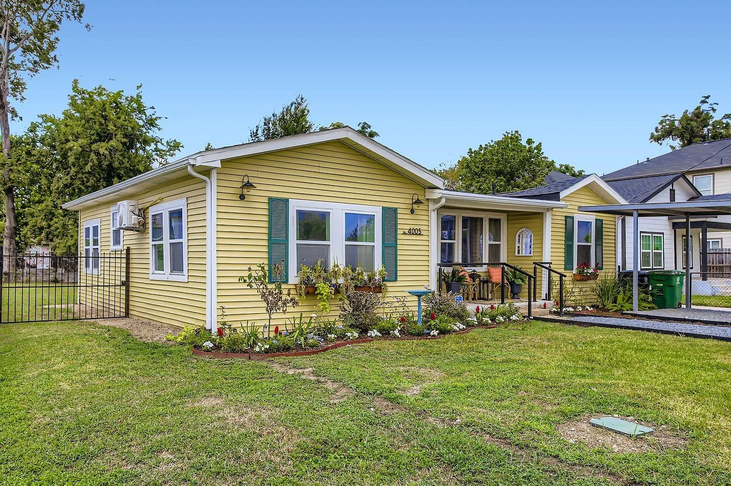 3 bed, 2.0 bath, 1146 sqft, $1,850 — Photo 3