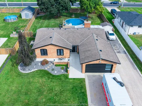 3 Fischer Cres, Leamington, ON N8H 4S6