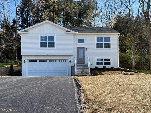 197 Echo Dr, Chambersburg, PA 17202