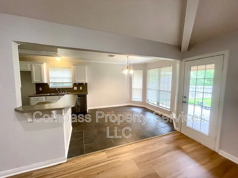 2924 Palomino Trl — Photo 5