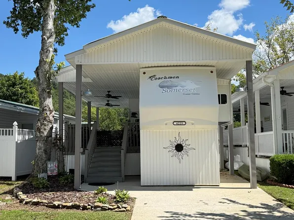 4225 Riverbank Run, Hiawassee, GA 30546