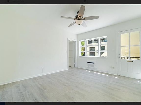 4th image of 233 Royal Poinciana Way #4