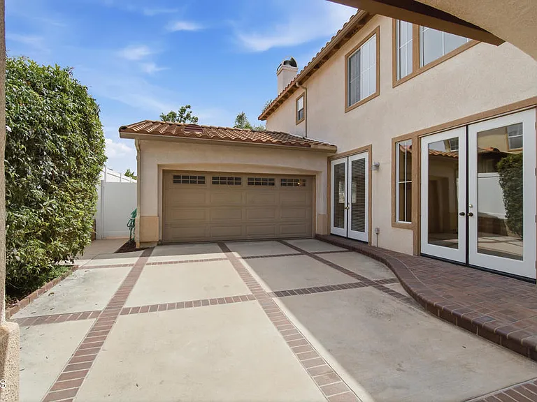 1696 Salt River Ave — Photo 41