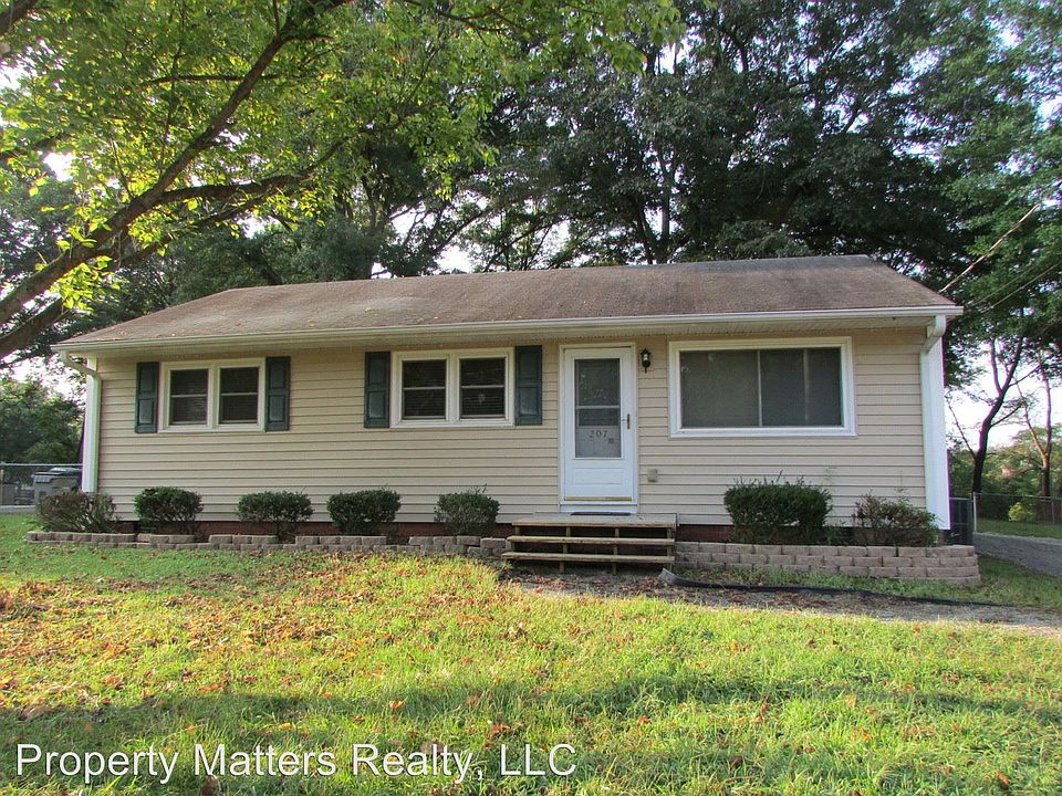 1st image of 207 Meadow Dr