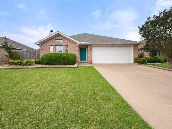 1723 Treasure Cay Dr, Mansfield, TX 76063
