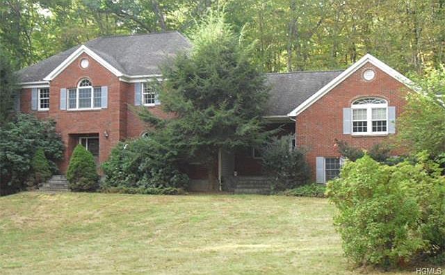 1st image of 30 Lalli Dr