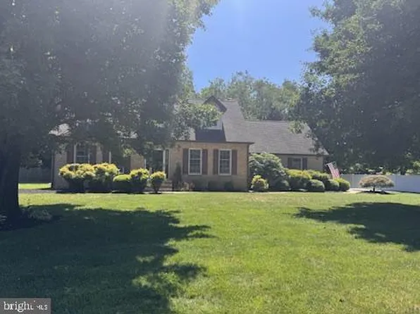 130 Applewood Dr, Dover, DE 19901