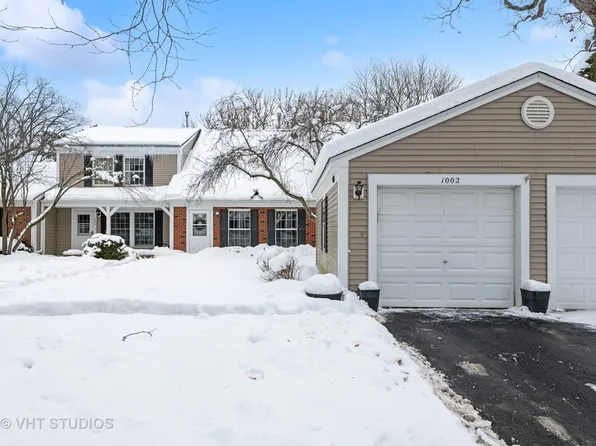 1002 Oak Valley Dr, Cary, IL 60013