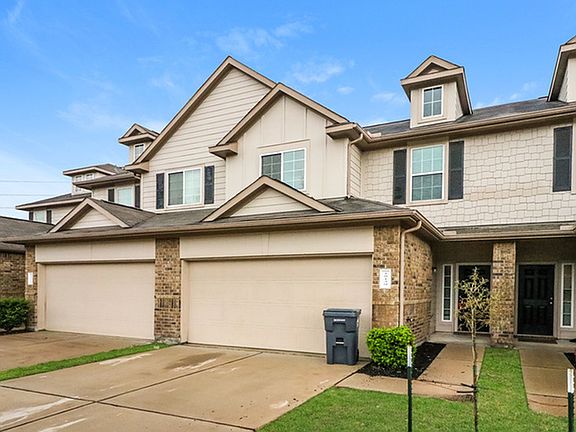3rd image of 18139 Bethany Manor Ct