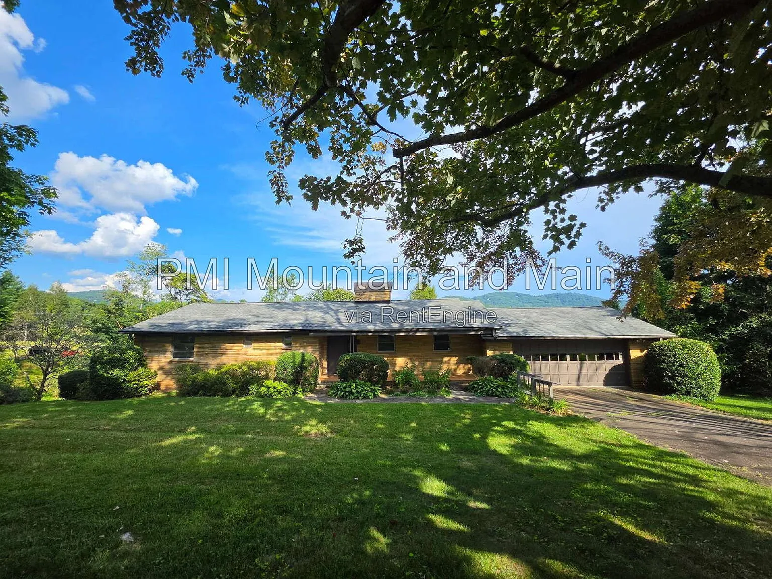 3 bed, 3.0 bath, $2,795 — Photo 2