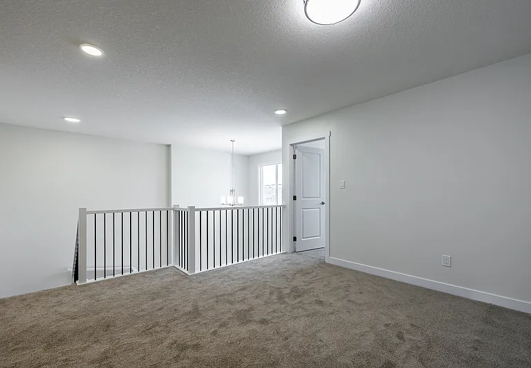 2113 209a St NW — Photo 10