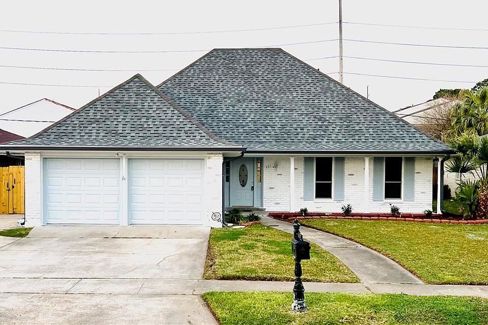 1st image of 832 Saint Julien Dr