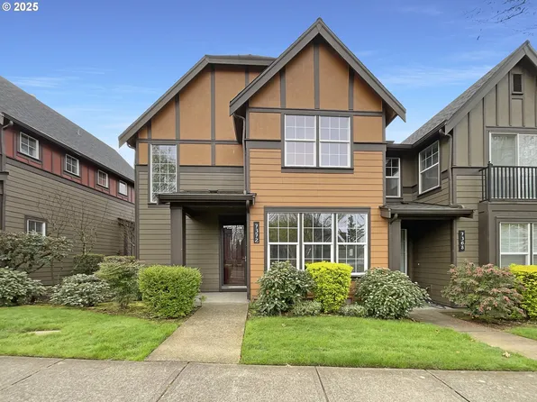 7372 NE Cherry Dr, Hillsboro, OR 97124