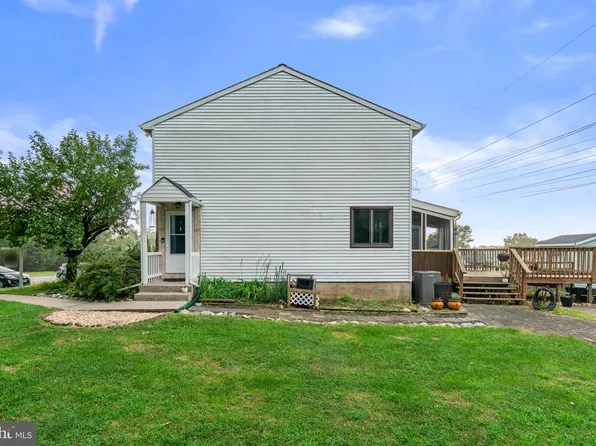 40 Towns Ct, Rosedale, MD 21237