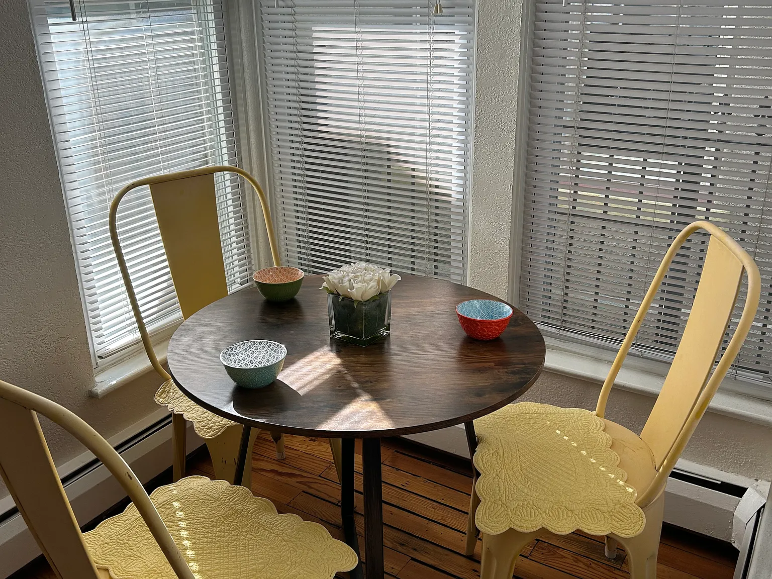 208 S Lincoln St — Photo 2