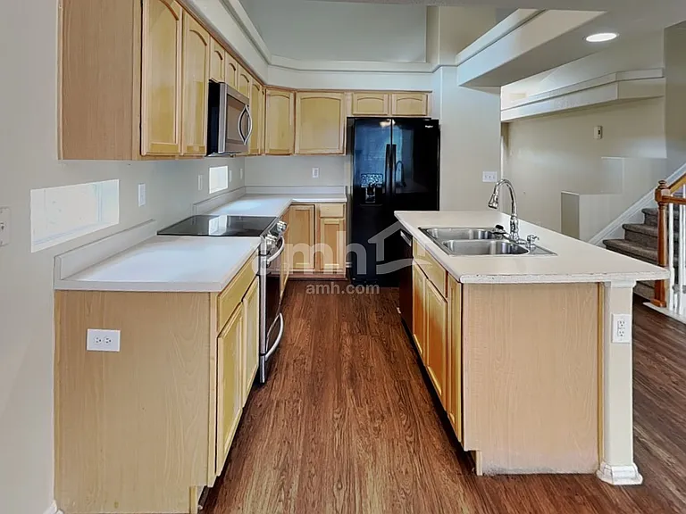 20342 E 40th Pl — Photo 3