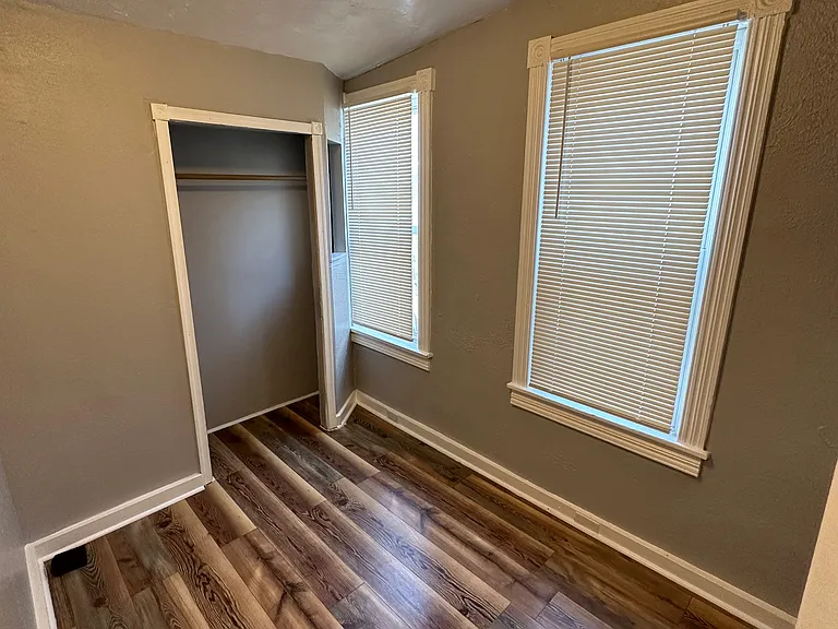 408 S Smallwood St — Photo 9