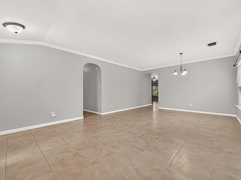 3223 Legends Creek Dr — Photo 3
