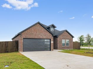 1042 Springview Ln, Mabank, TX 75147