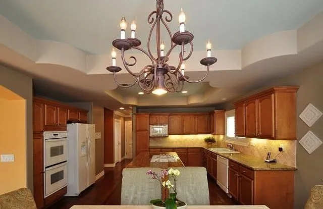 2310 Voorhees Ave #B — Photo 3