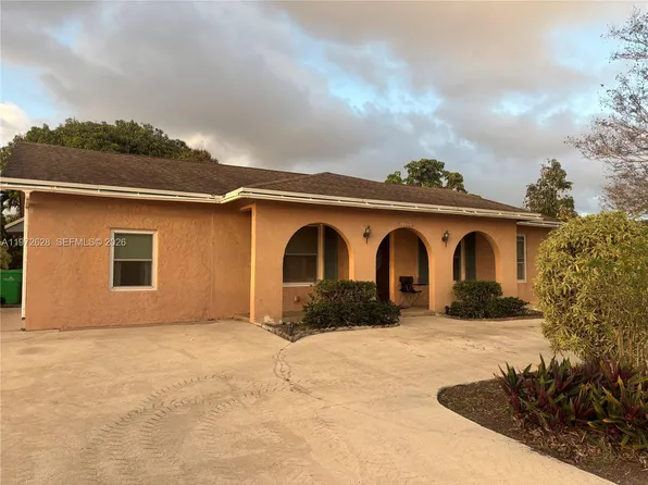11055 NW 27th Pl, Sunrise, FL 33322