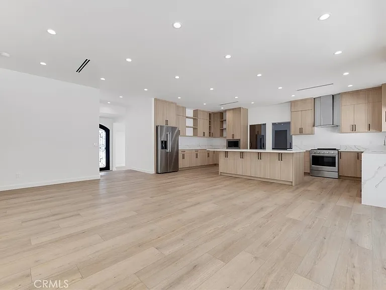 4316 Topanga Canyon Blvd — Photo 9