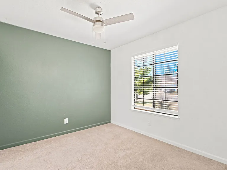 8034 Fairlands Way — Photo 12