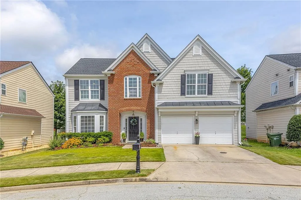 5 bed, 2.5 bath, 2340 sqft, $3,250 — Photo 1