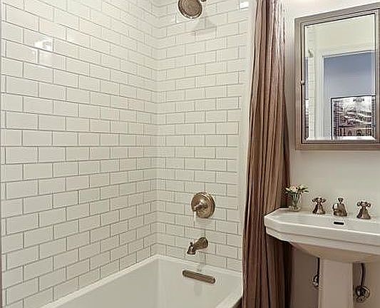 4th image of 659 De Graw St #4