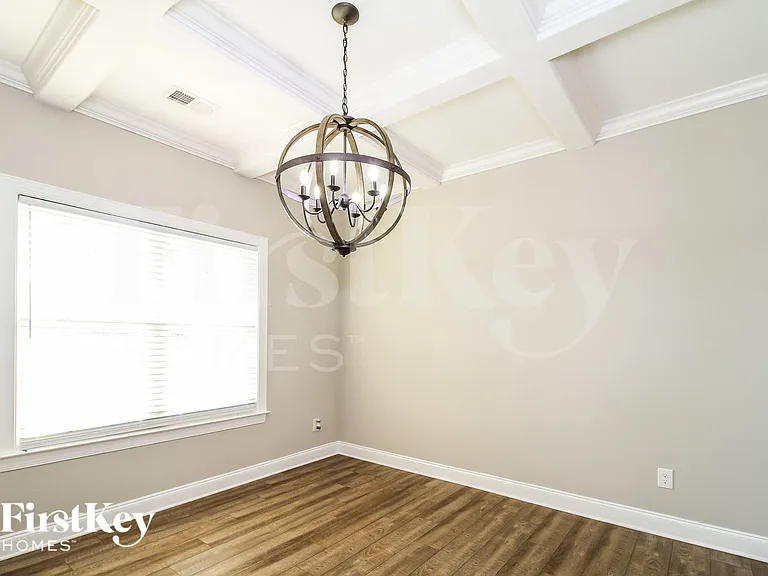 196 Sand Hill Dr — Photo 5